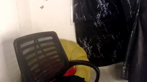 Snapshot of dreamy_wetpussy chatting on July 2026 07:34:01 AM BEAUTY online show from July 2026 07:34:01 AM
