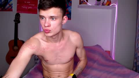 Adam Dream online show from November 2025 09:16:02 PM