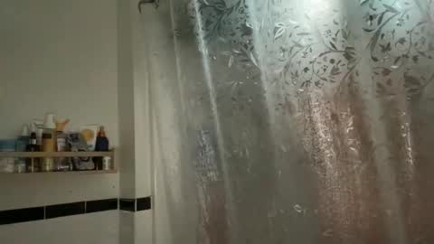 RIRI OR DREAMY online show from February 2026 04:16:02 PM