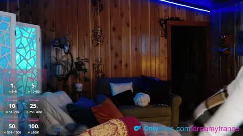 Snapshot of dreamytrance chatting on April 2026 06:09:01 AM DreamyTrance online show from April 2026 06:09:01 AM