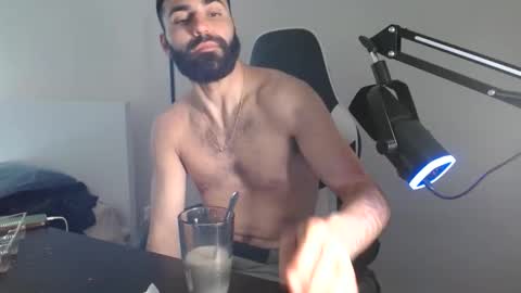 drewwho_ online show from April 2026 10:32:01 PM