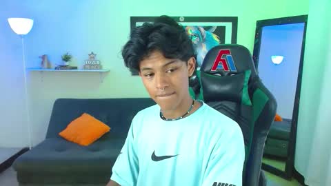 Dreyk online show from November 2025 02:06:02 PM