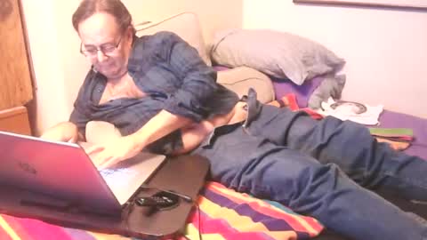 Snapshot of drfeelgood777 chatting on February 2025 04:09:02 AM Dr. Feelgood online show from February 2025 04:09:02 AM