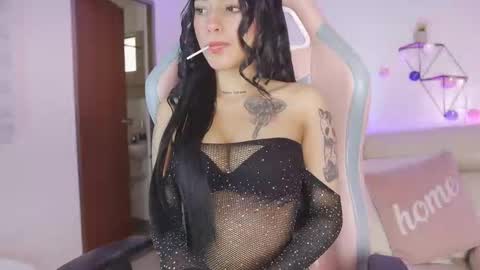 DRIANA online show from November 2025 01:00:01 PM