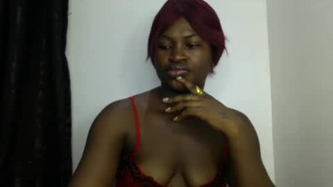 dripping_luna online show from December 2024 10:46:02 PM