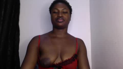 dripping_luna online show from December 2024 04:57:01 PM