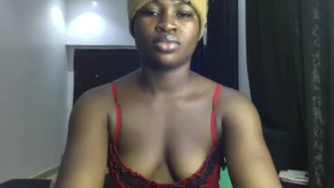 dripping_luna online show from December 2024 07:53:02 PM
