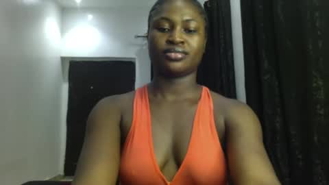 dripping_luna online show from January 2025 07:13:02 PM