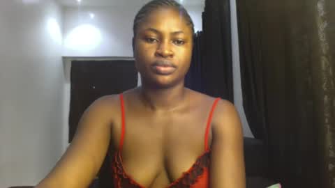 dripping_luna online show from January 2025 12:11:02 PM