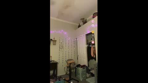 Drippy kitty  online show from January 2026 04:37:02 AM