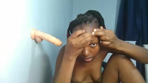 drippyreen online show from February 2026 12:49:01 AM