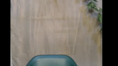 linda online show from December 2025 10:04:01 PM