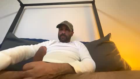 Snapshot of drspunkalott chatting on December 2024 04:37:02 AM drspunkalott online show from December 2024 04:37:02 AM