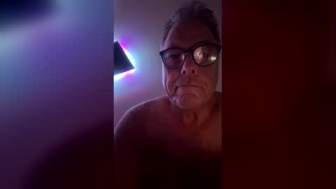 drummersrock92118 online show from February 2026 01:20:01 PM