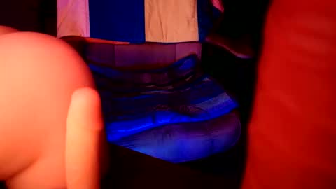 Dr WhoIsIt online show from December 2025 07:50:02 AM