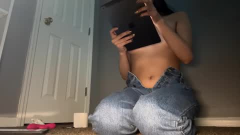 Snapshot of dtfmexbxtch69 chatting on December 2024 02:22:01 PM dtfmexbxtch69 online show from December 2024 02:22:01 PM