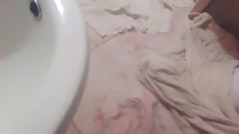 Snapshot of dthedog12 chatting on November 2025 09:09:01 PM dthedog12 online show from November 2025 09:09:01 PM