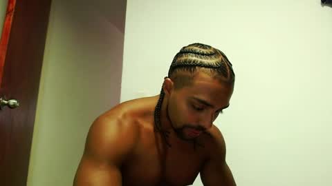 S.K..maorisa98 VIDEOS SEXHARD PPBOY 55TASTEPROTEIN online show from October 2025 11:33:02 AM