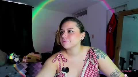 Dubraska Rubio online show from November 2025 10:19:01 PM