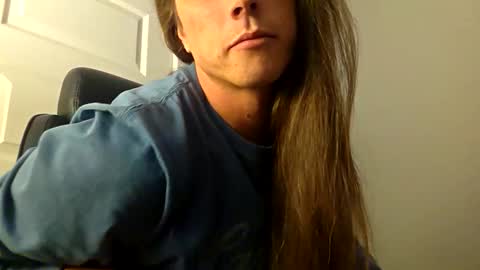 Dukeee online show from November 2025 03:01:02 AM