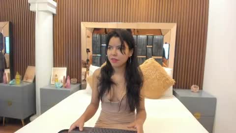 Snapshot of dulce_glamor_ chatting on May 2026 12:00:02 PM Dulce online show from May 2026 12:00:02 PM
