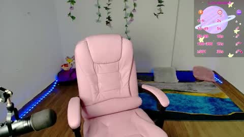 Snapshot of dulce_julieta_ chatting on February 2025 07:10:02 PM Dulce online show from February 2025 07:10:02 PM