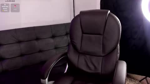 Snapshot of dulce_kitty13 chatting on November 2025 03:17:01 AM Kitty online show from November 2025 03:17:01 AM