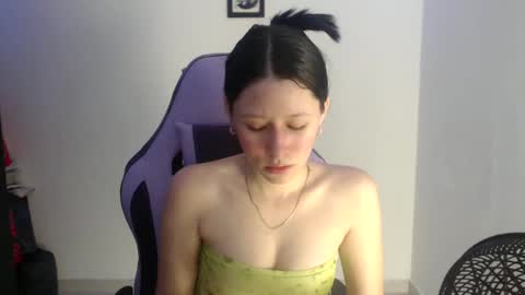 dulce_mauren online show from September 2025 03:33:02 AM