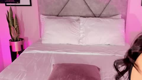 Dulcee Garcia online show from December 2025 04:29:02 AM