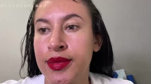 dulceizzy online show from April 2026 12:32:01 AM