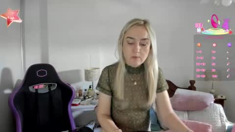 Sweetnina online show from November 2025 05:46:02 PM