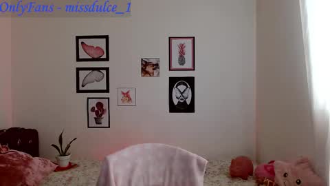 Dulce online show from November 2025 08:31:01 PM