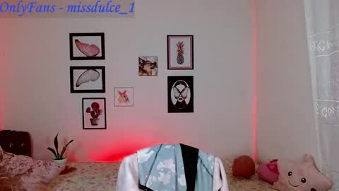 Dulce online show from November 2025 01:08:02 AM