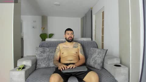 Jlozada05 online show from February 2026 04:32:01 AM