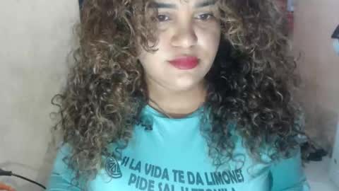 Snapshot of dulcetiffanii chatting on May 2026 01:33:01 AM Sofia online show from May 2026 01:33:01 AM