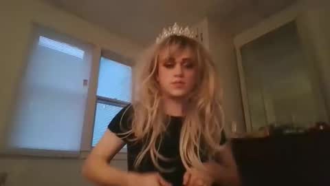 Snapshot of dulcidarling chatting on January 2026 09:41:01 PM Buffy Glimmers online show from January 2026 09:41:01 PM