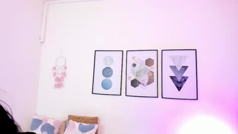 Dulce online show from September 2025 07:24:02 PM