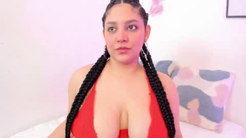 Dulce online show from November 2025 07:35:02 PM