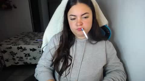 Snapshot of dumont_model chatting on October 2025 08:04:02 AM Nicole   online show from October 2025 08:04:02 AM