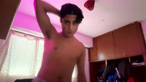 Tobias online show from December 2024 06:32:02 PM