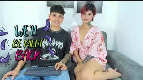Snapshot of dust_couple chatting on July 2026 08:35:01 PM Nicolle y Julian online show from July 2026 08:35:01 PM