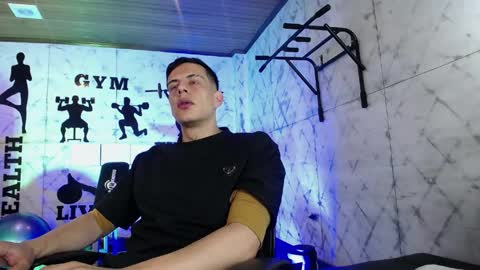 Dustin Sonne online show from April 2026 03:42:01 AM