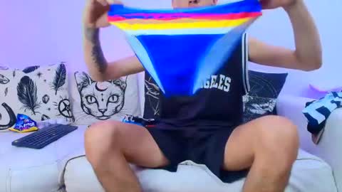 Snapshot of dustindollin_ chatting on June 2026 06:29:02 PM Dustin Dollin online show from June 2026 06:29:02 PM