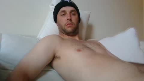 Snapshot of dustyroy09 chatting on December 2024 06:25:02 AM dustyroy09 online show from December 2024 06:25:02 AM