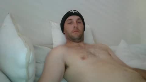 Snapshot of dustyroy09 chatting on December 2024 11:14:01 PM dustyroy09 online show from December 2024 11:14:01 PM