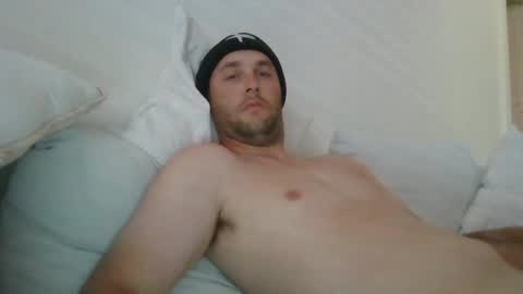 Snapshot of dustyroy09 chatting on February 2025 10:43:02 PM dustyroy09 online show from February 2025 10:43:02 PM