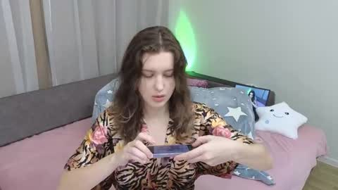 Dusya online show from March 2026 01:01:01 PM