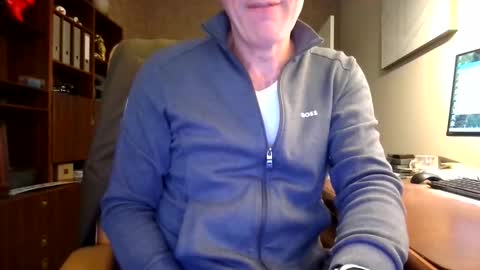 Submiisve Dutch online show from October 2025 10:46:02 AM