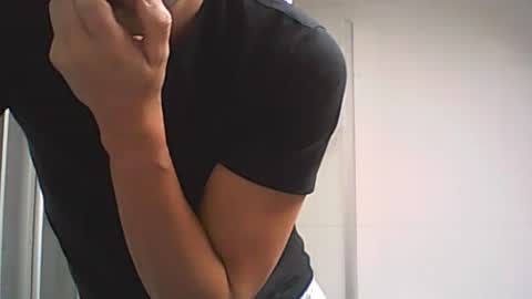 Snapshot of dutchtommy28 chatting on January 2026 09:03:01 AM Tommy online show from January 2026 09:03:01 AM