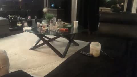 Delilah  Papi online show from June 2026 07:22:01 AM